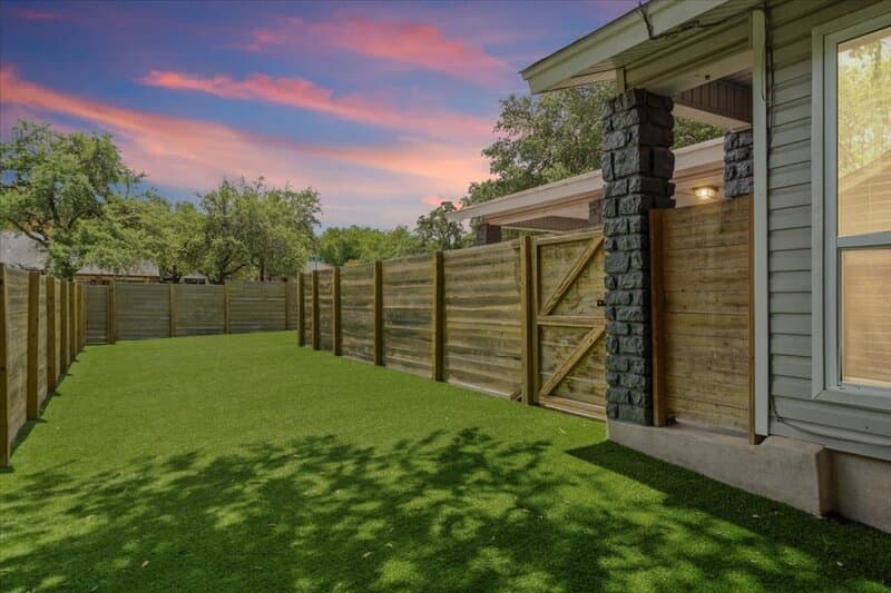 Austin Condo: 826 King Albert Street - B
