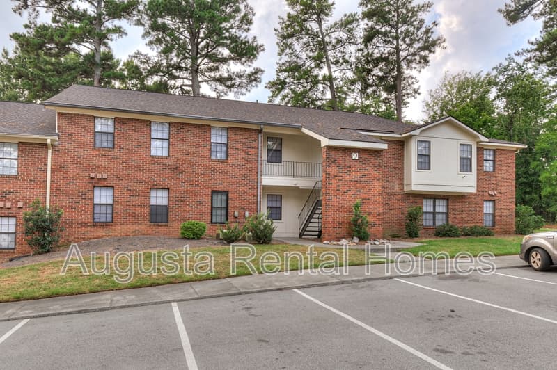 Augusta Condo: 2515 Center West Parkway - 9O