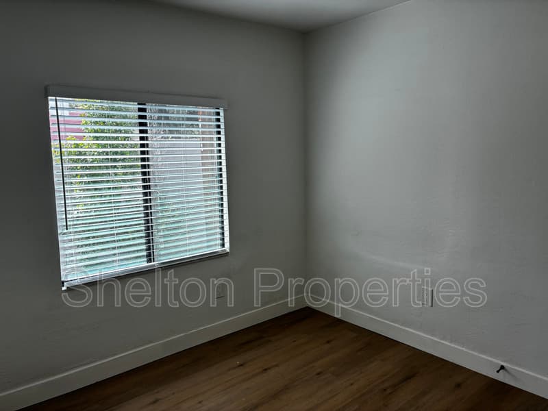 Phoenix House: 614 N 10th Ave Unit A