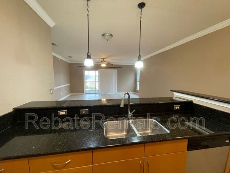 Jacksonville Condo: 8290 Gate Parkway W