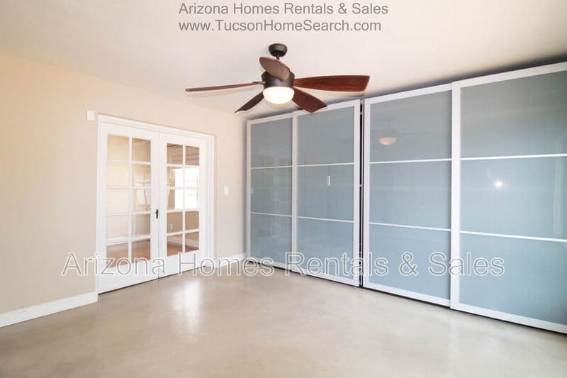 Tucson House: 122 N Martin Ave