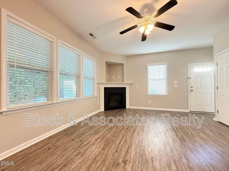 Wake Forest House: 163 Deacon Ridge St