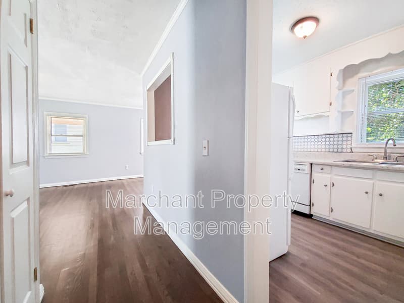 Greenville House: 25 Collinson Road