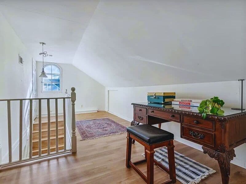 Memphis House: 816 Charles Place