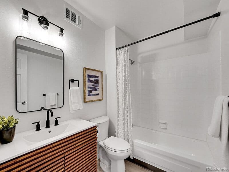 Aurora Condo: 11985 E Harvard Ave