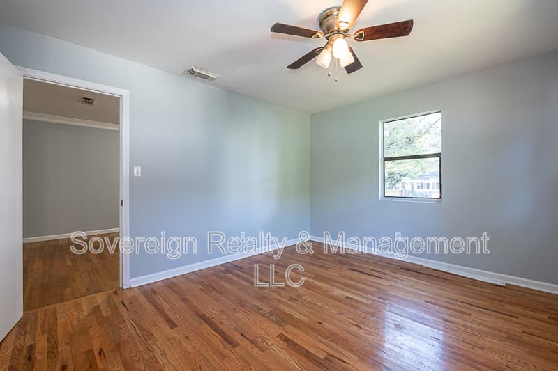 Atlanta House: 568 Stokeswood Ave SE