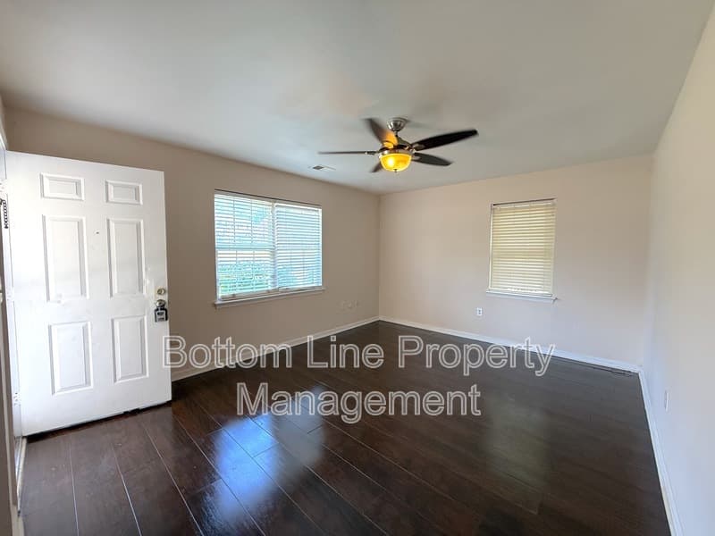 Charlotte House: 1324 Parkwood Ave