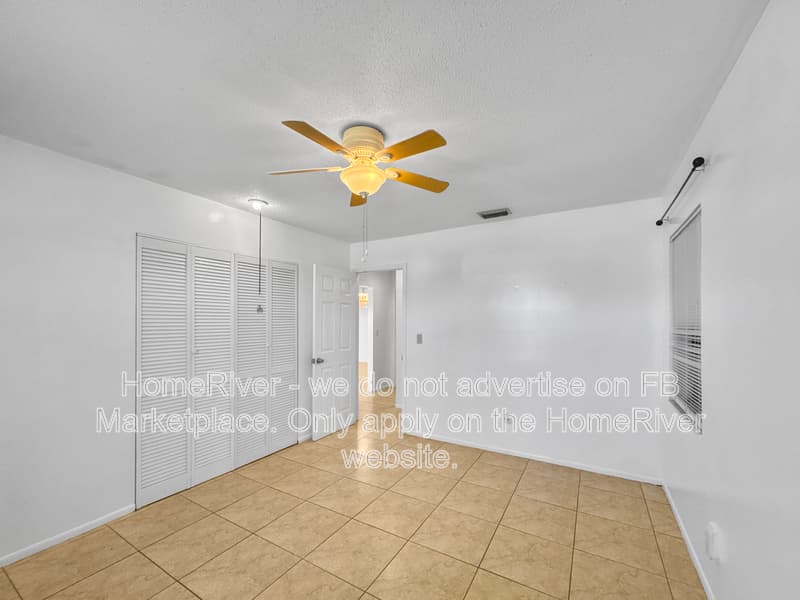 Port Charlotte House: 2496 Beacon Dr