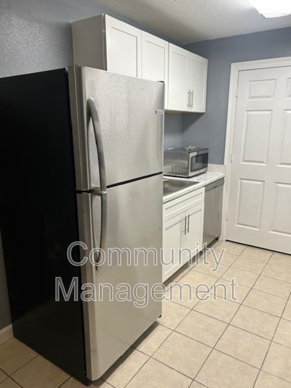Baton Rouge Condo: 8219 Skysail Ave
