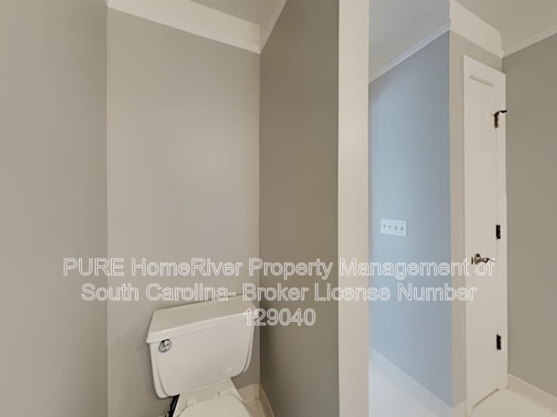 Columbia House: 313 Brook Hollow Dr