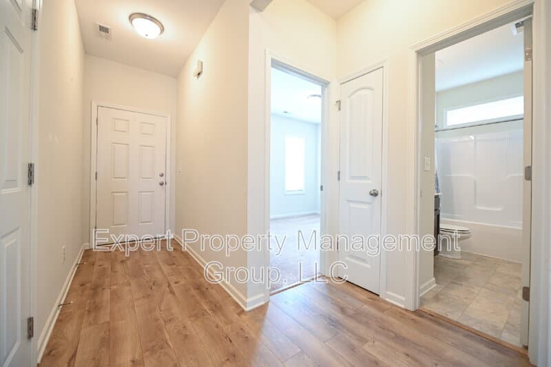 Clayton House: 113 Crawford Parkway