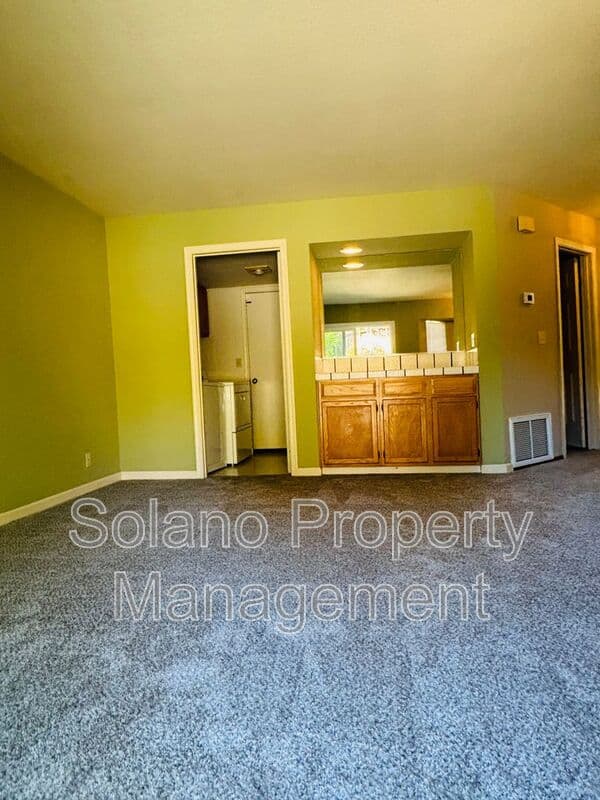 Fairfield House: 2444 Mainsail Ct.