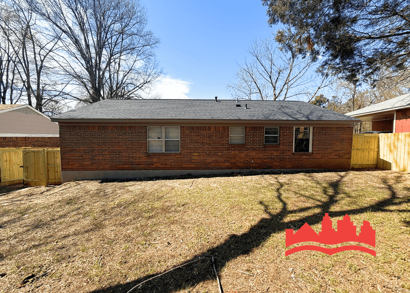 Memphis House: 5286 Broken Oak Dr