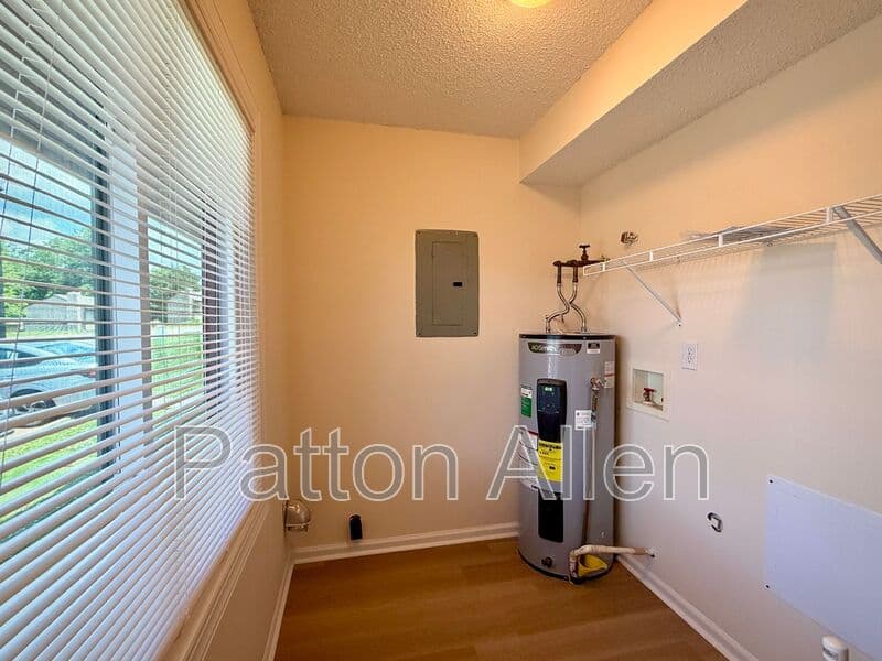 Asheville Townhome: 4 Dawnwood Circle