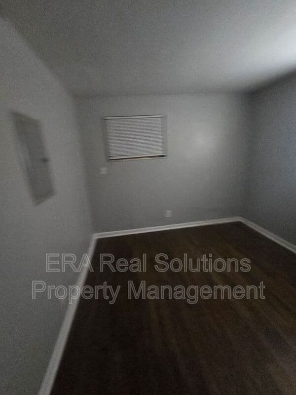 Columbus Condo: 2958 Sullivant ave