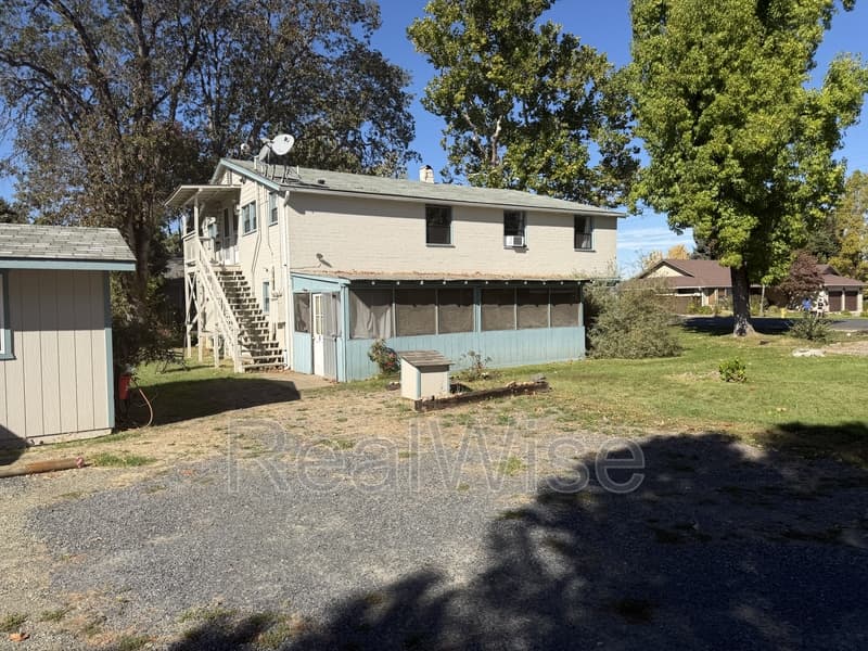 Grants Pass Condo: 1628 Leonard Rd