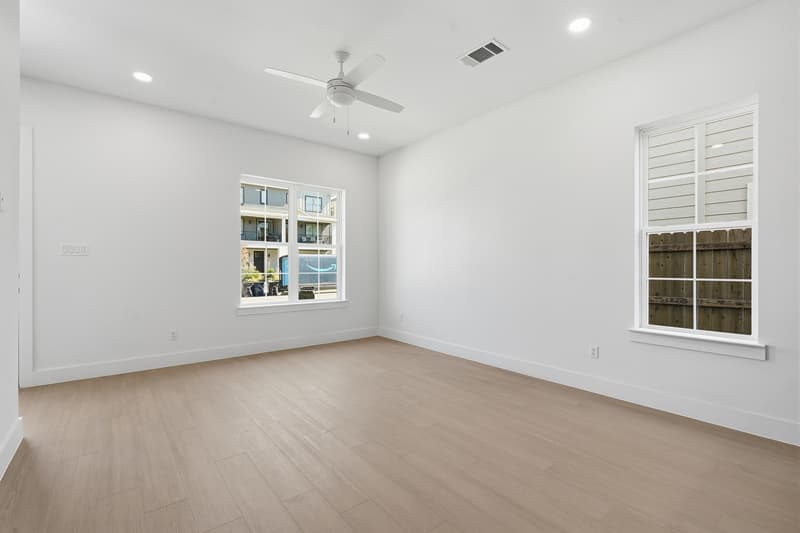 Fort Worth House: 3206 McCart Avenue