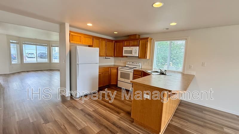 Pasco House: 4010 Dartmoor Lane