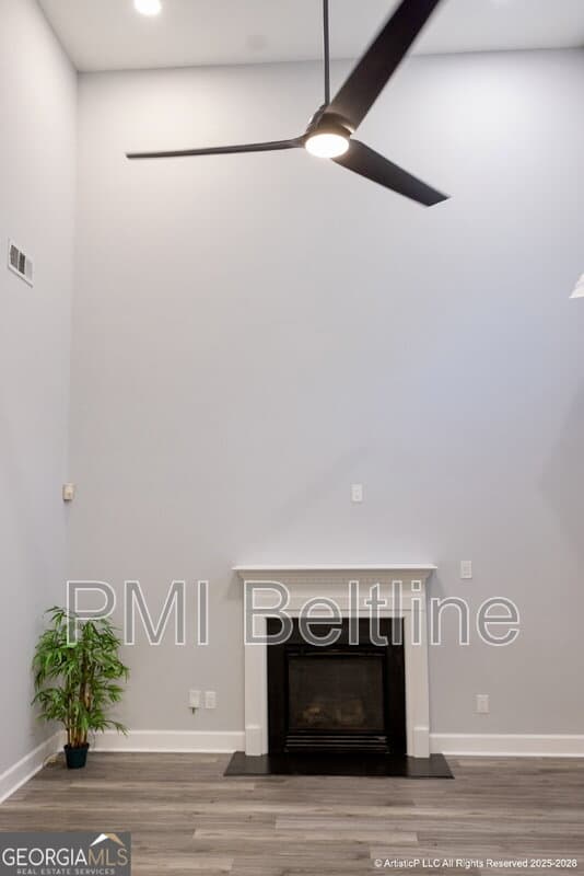 College Park House: 4644 Creekside Cove