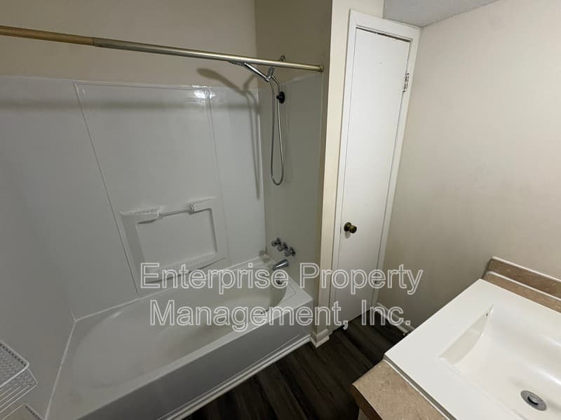Cordova Condo: 8176 Harley Square