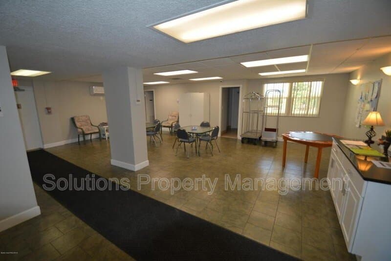 Cocoa Beach Condo: 4700 Ocean Beach Blvd