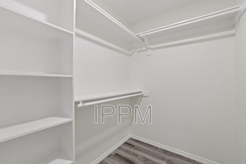 Weslaco House: 620 Llano Grande