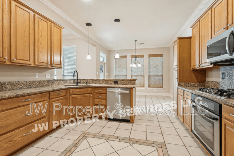 Covington House: 60 Lurline Dr