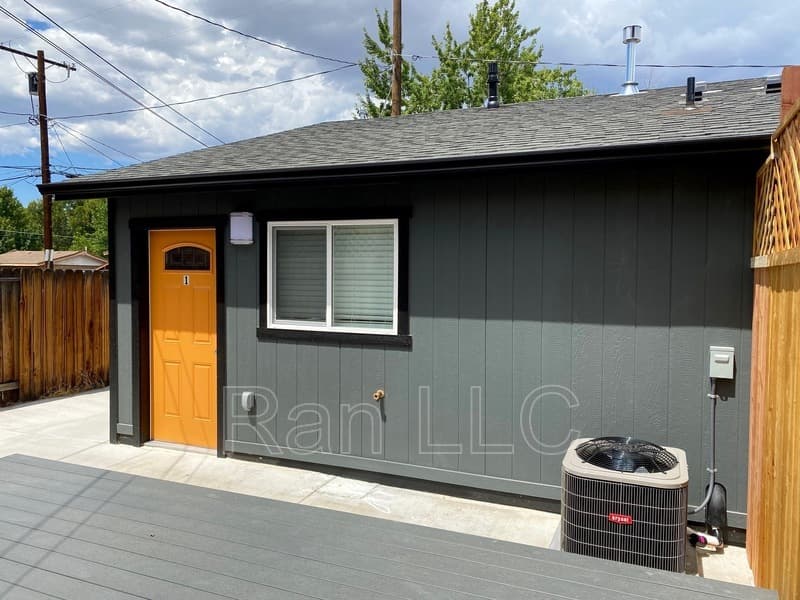 Reno Condo: 229 W Pueblo