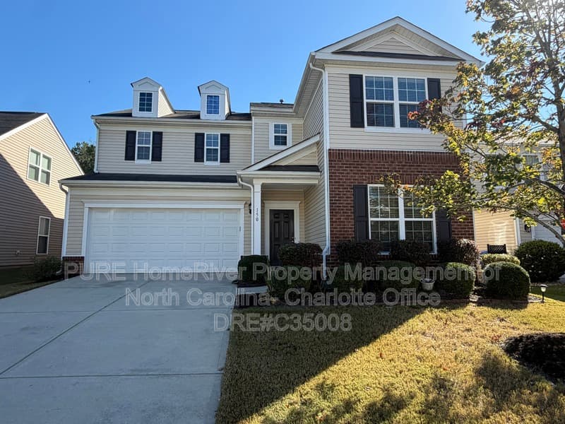 Mooresville House: 150 Farmers Folly Drive