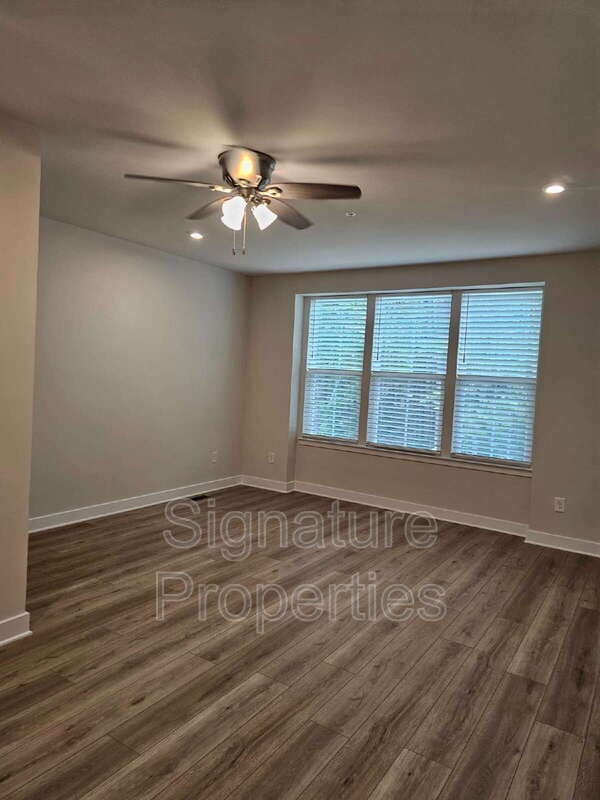 Glen Allen Townhome: 8026 Lake Laurel Lane