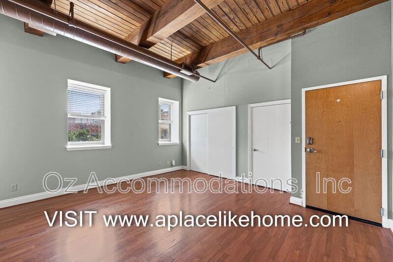 Kansas City Condo: 609 Central St