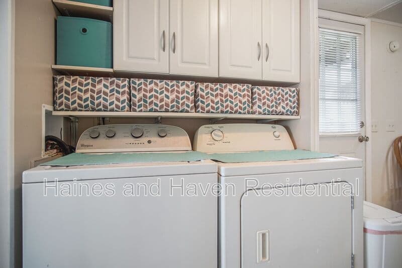 Haines City House: 3208 Lakeview Dr