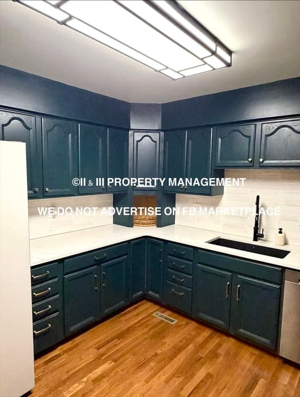 Kansas City House: 6200 North Park Avenue