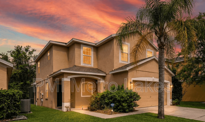 Davenport House: 194 Blue Jay Way