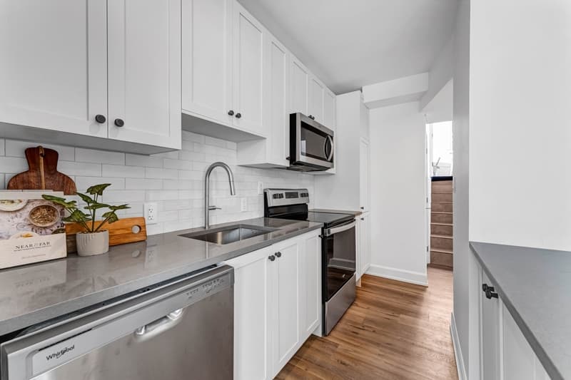 Ottawa House: 153 Sanford Avenue