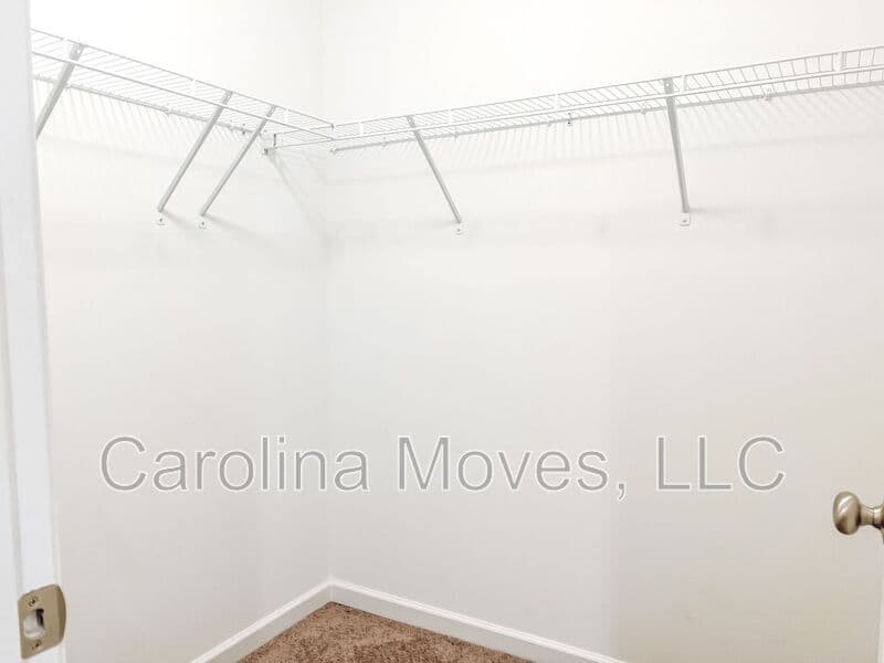 Simpsonville House: 260 Lockeland Park Drive