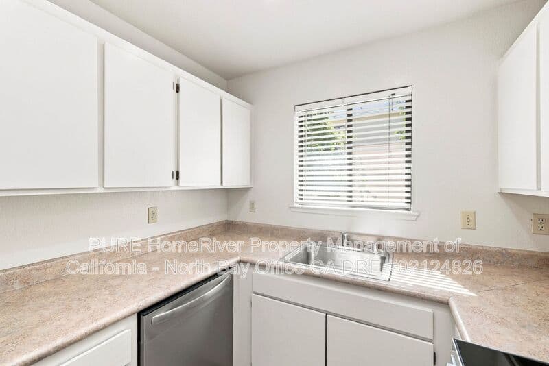 Santa Rosa Condo: 2518 Westberry Dr