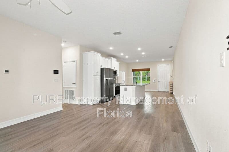 Ocala House: 13831 Sw 33rd Terr