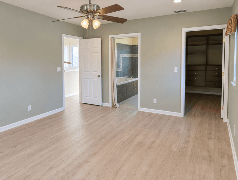 Montrose House: 2274 Luana Lane