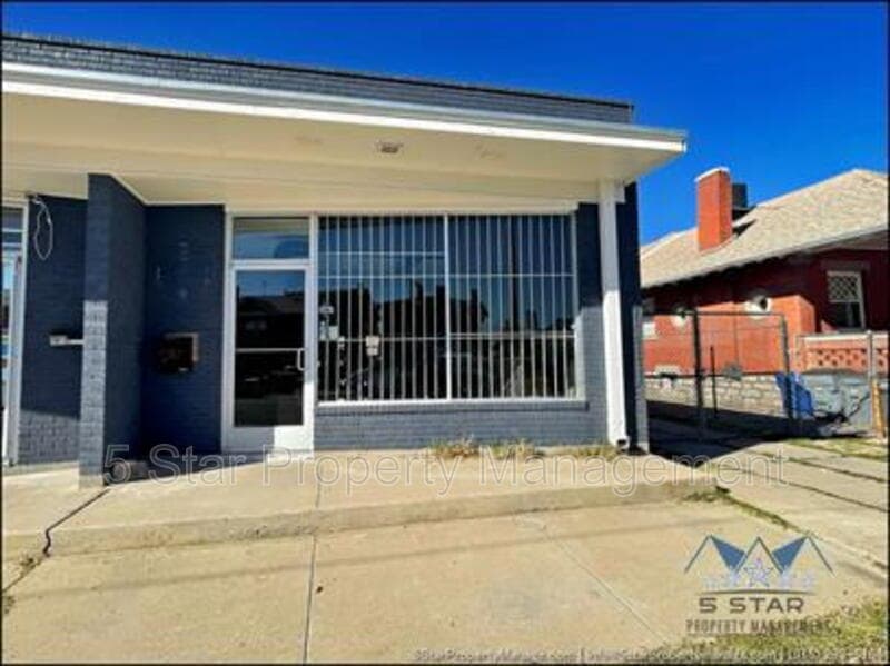El Paso Condo: 1909 Yandell Drive