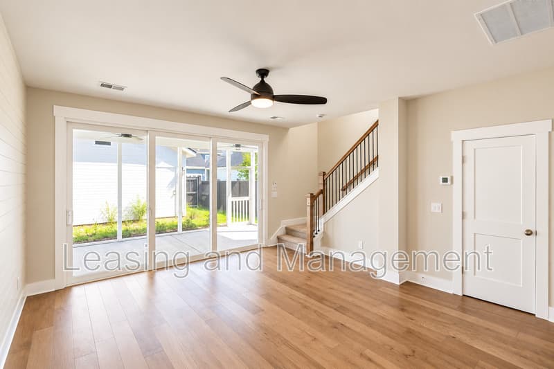 Summerville House: 111 Crimson Street