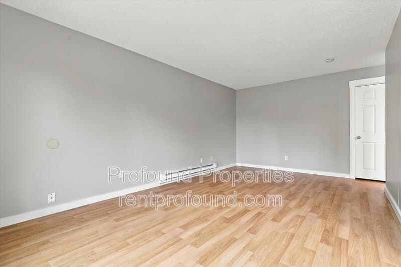 Portland Condo: 3827 SE Francis Street - 5