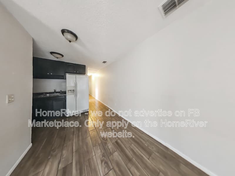 Tampa Condo: 1207 E 108th Ave