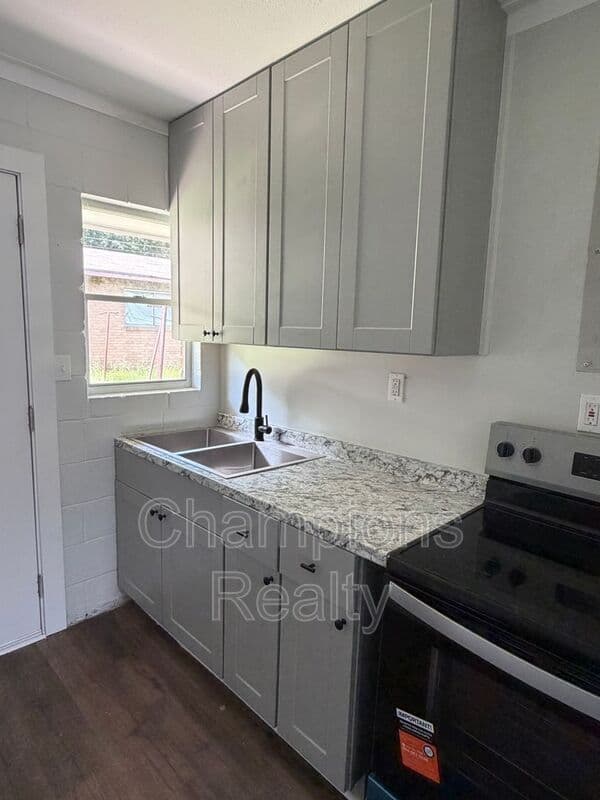 Columbus Condo: 3406 Terminal Court