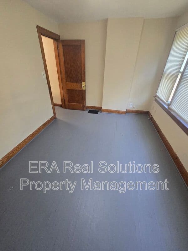 Columbus Condo: 52 N Ogden Rd