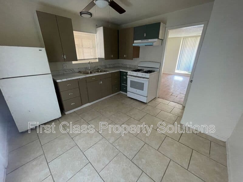 Oklahoma City House: 1731 NW 32nd St