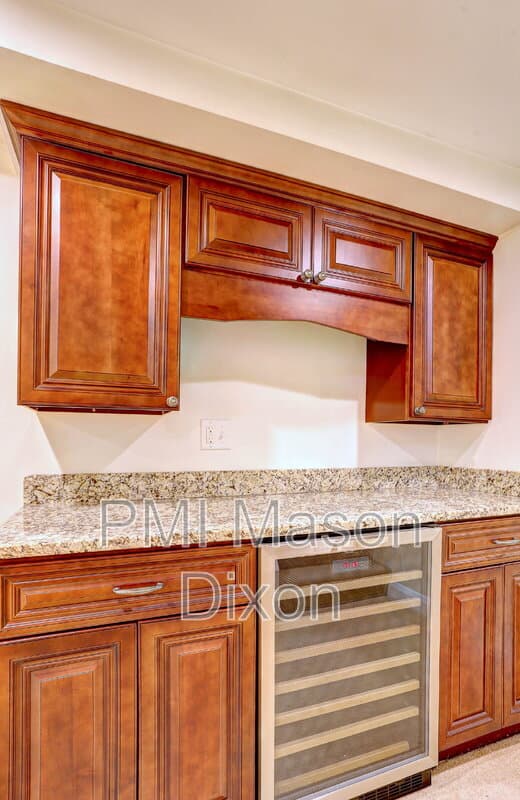 Baltimore Townhome: 133 Stevenson Lane