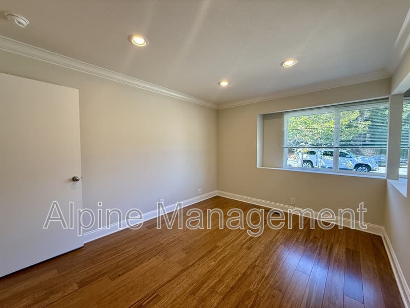 Burlingame House: 2917 Arguello Drive - Main