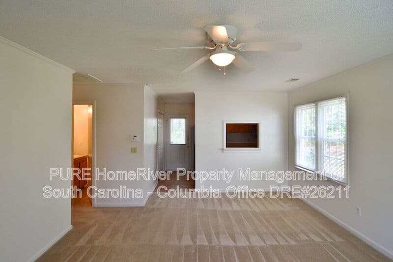 Columbia House: 22A Prices Ct