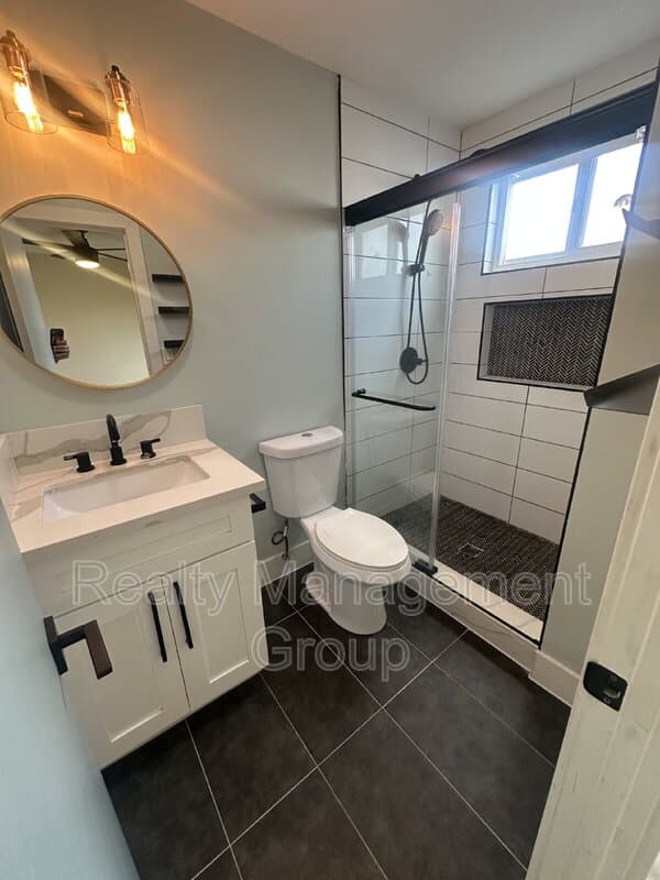 San Diego House: 744 Saugerties Avenue